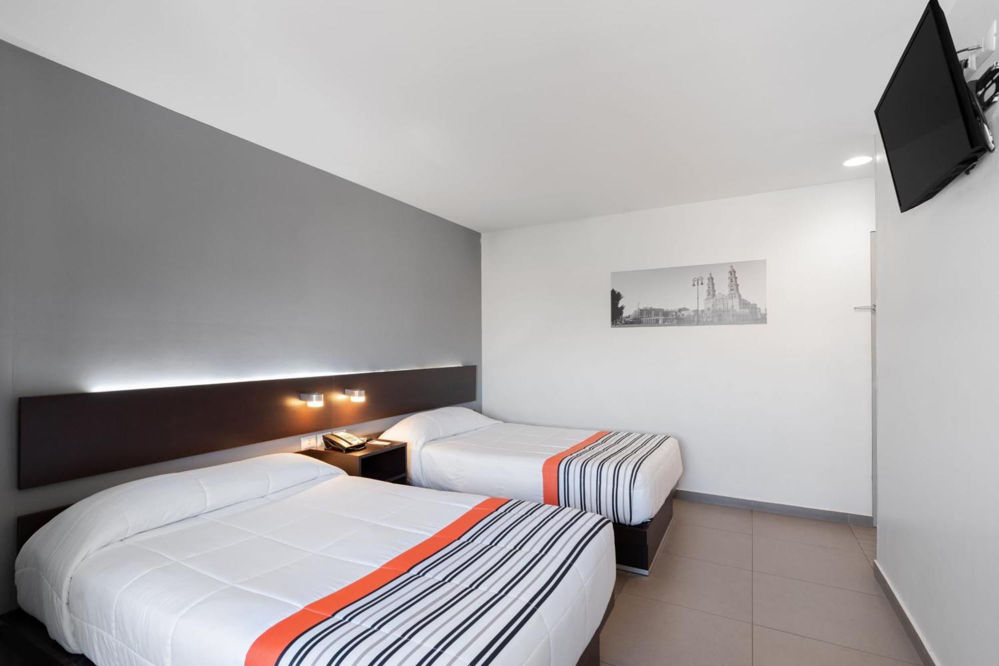 City Express Junior By Marriott Aguascalientes Centro Exterior foto