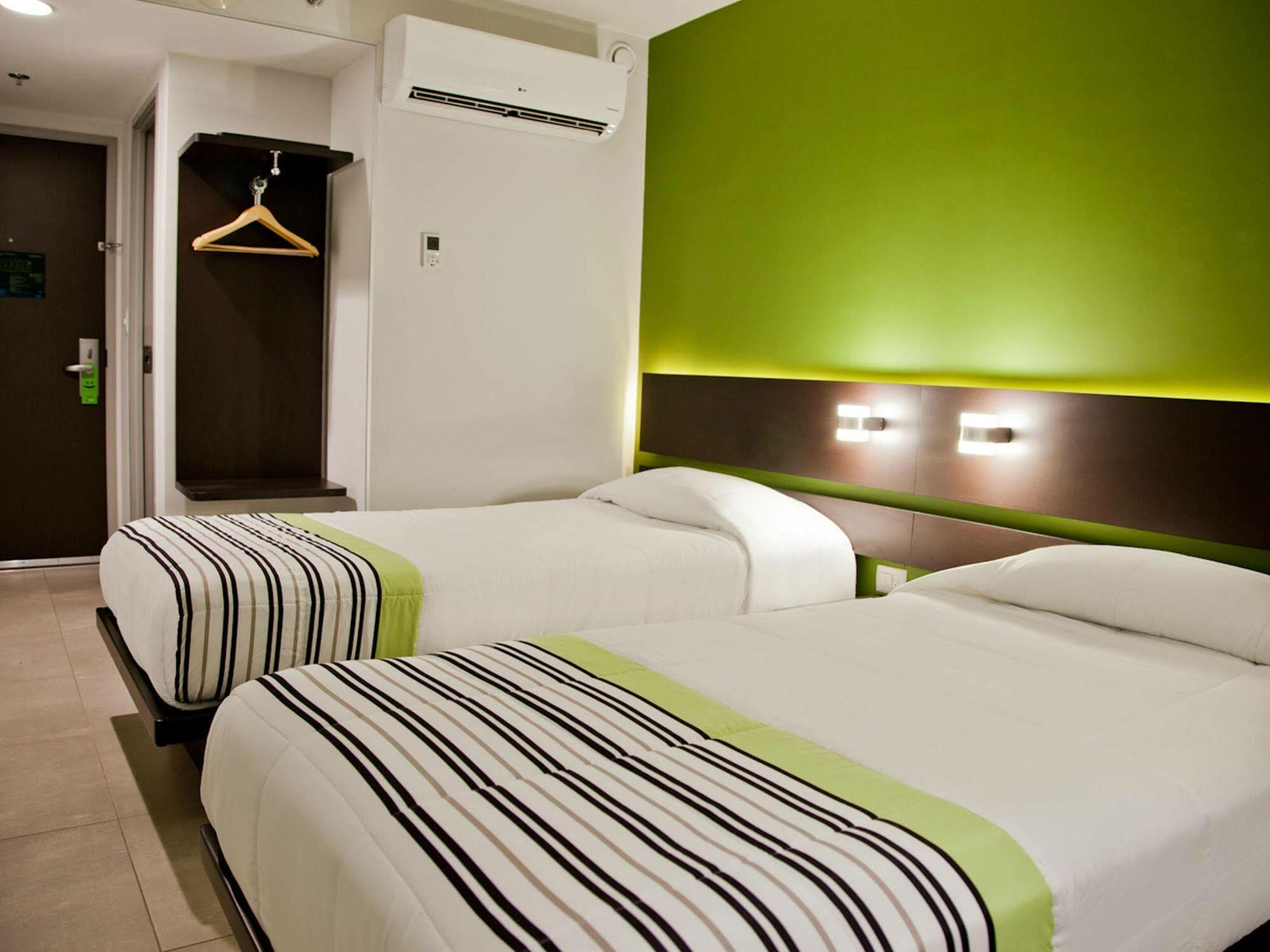 City Express Junior By Marriott Aguascalientes Centro Exterior foto
